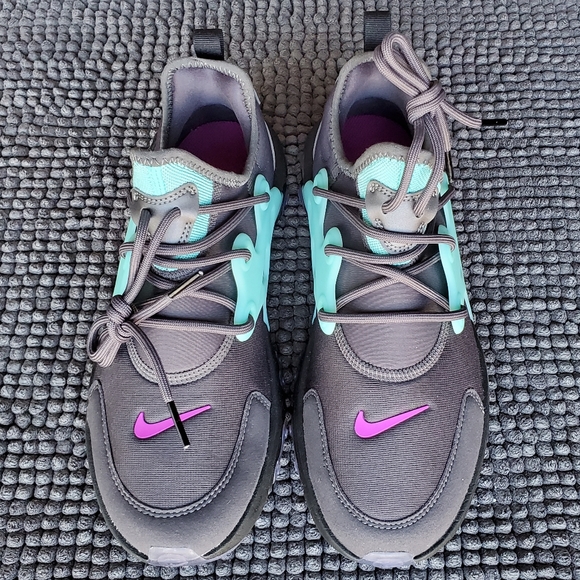 New womens Nike presto react - Picture 6 of 6